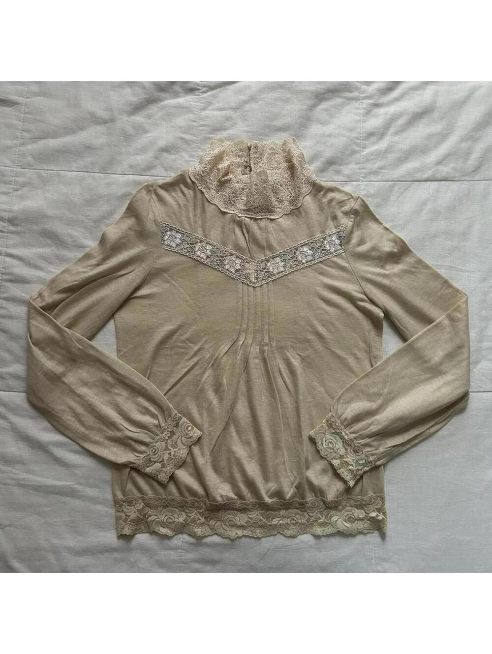 Axes Femme Butter Yellow Lace Ruffle Collar Blouse Size M Japan